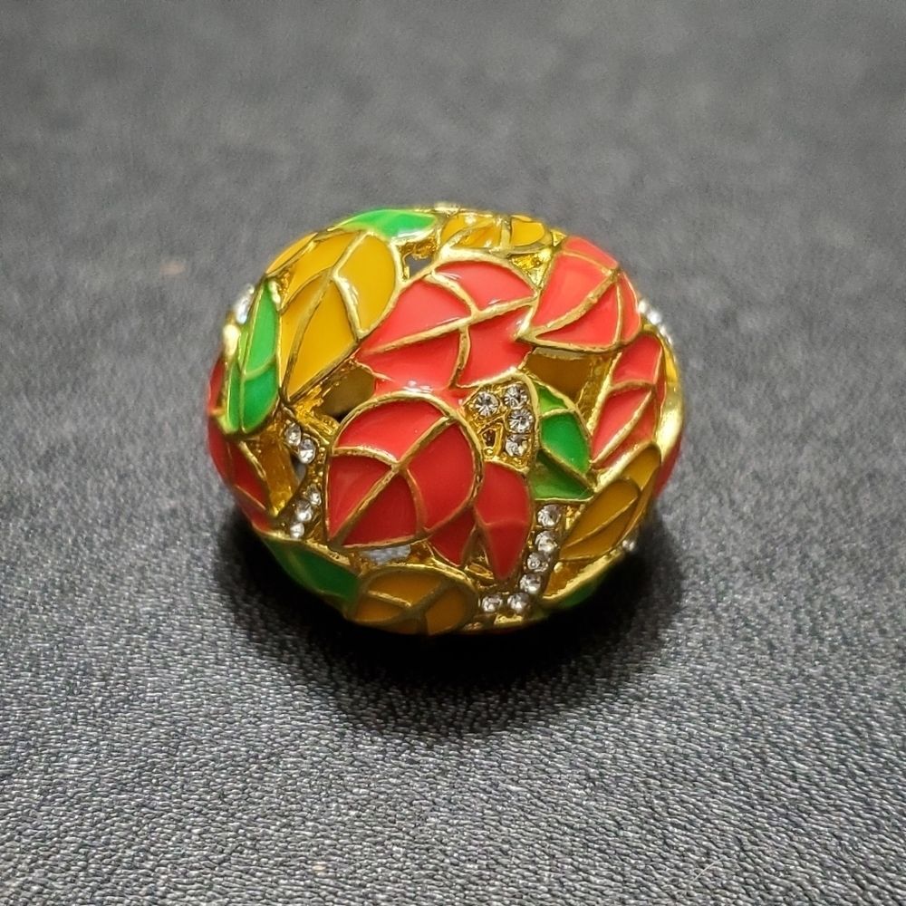 Gold tone colorful leaf ring size 7